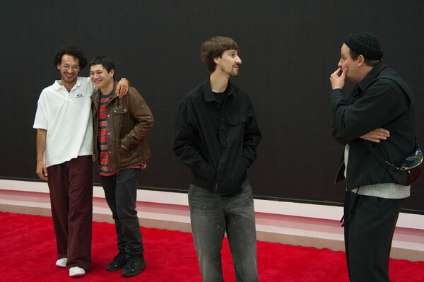 В одном чёрном, чёрном дворе…