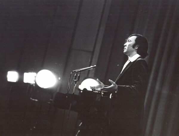 Олжас Сулейменов — о Гагарине, первой в истории премии Ленинского комсомола