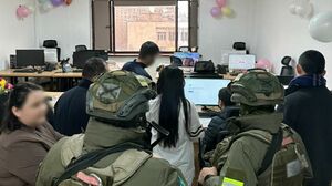 Сливали за деньги