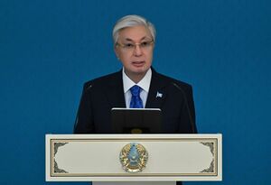 Президент дал старт строительству трех автодорог