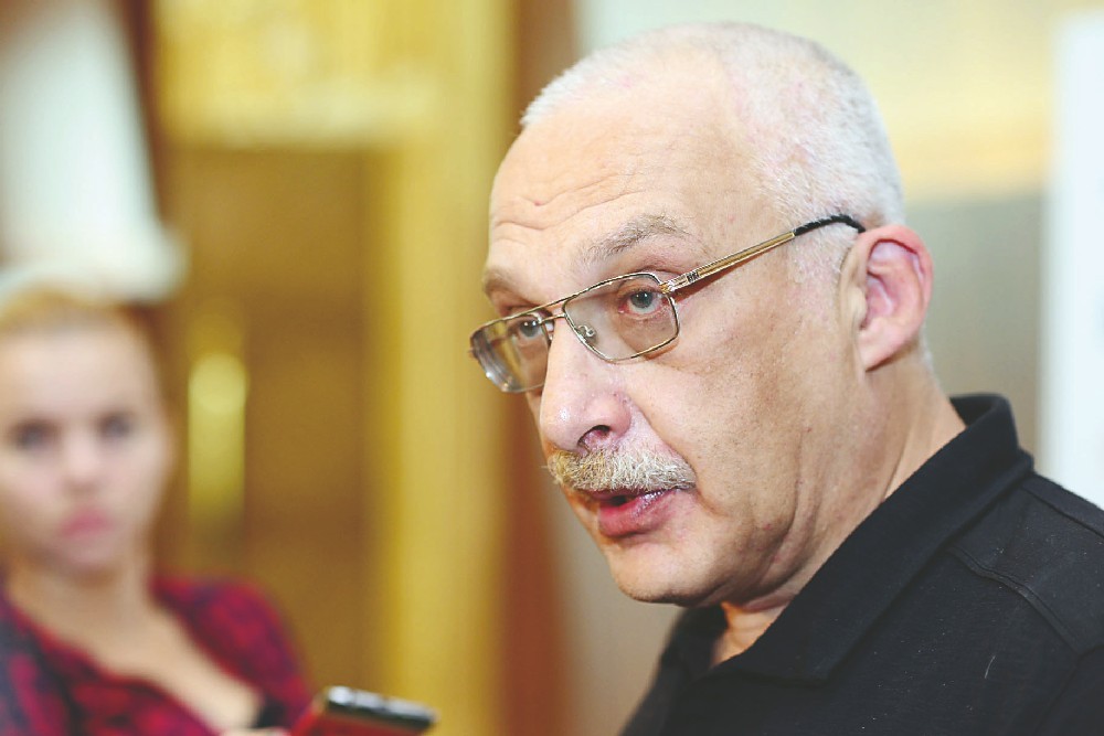 Александр ДРУЗЬ не играл, а судил.