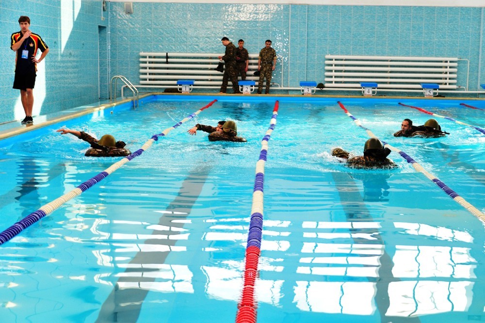 Плавание люблино. Военно прикладное плавание. Виды прикладного плавания. Бассейн в армии. Служебно-прикладное плавание.
