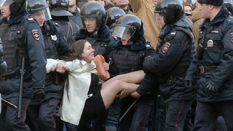 26 марта 2017 года. Москва. В одной только российской столице было задержано свыше 900 протестующих.