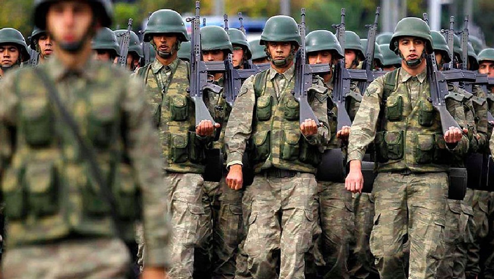 В конце прошлой недели в Минобороны России заявили о подозрительных передвижениях турецких войск на границе с Сирией.