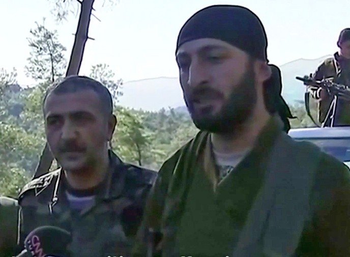 Альпарслан ЧЕЛИК (справа).