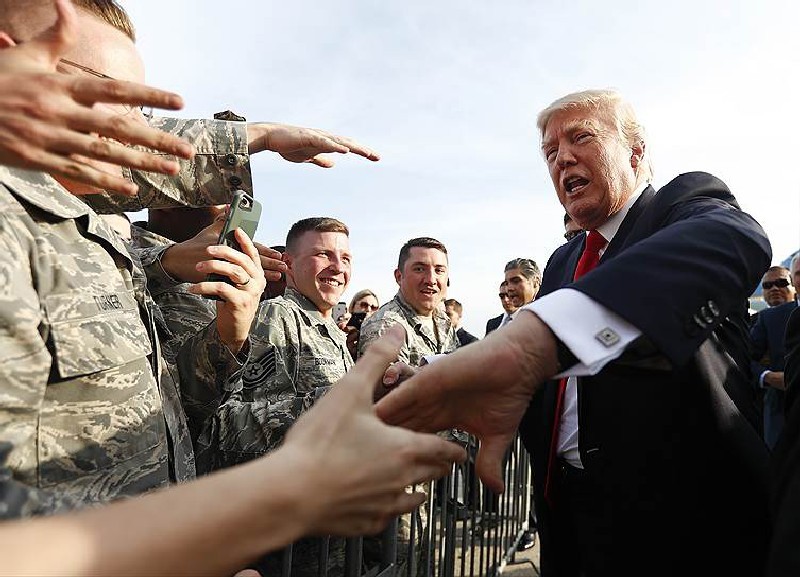 Президент США Дональд ТРАМП не исключает, что с Дамаском ему вновь придется говорить языком силы.