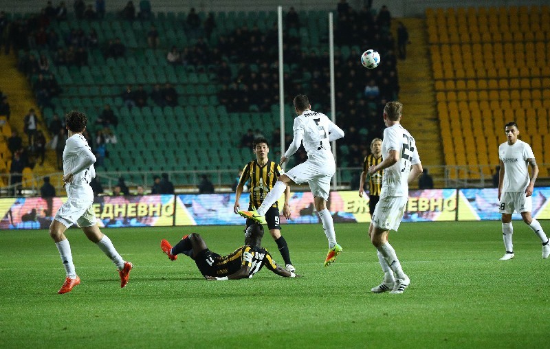 “Кайрат” в очередной раз обыграл чемпиона.