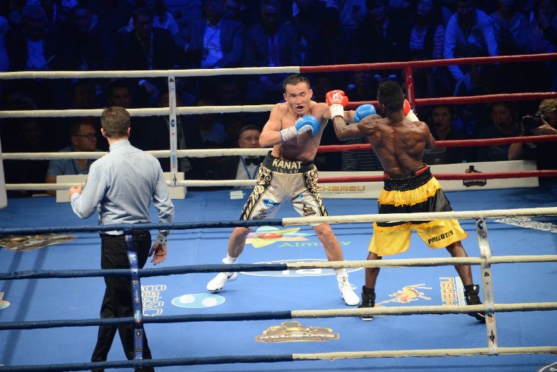 Бой между Канатом ИСЛАМОМ и Патриком АЛЛОТЕЕМ закончился скандалом.