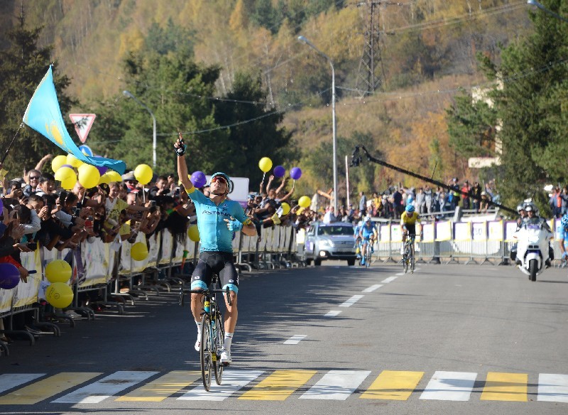 Луис Леон САНЧЕС - победитель “королевского” этапа.