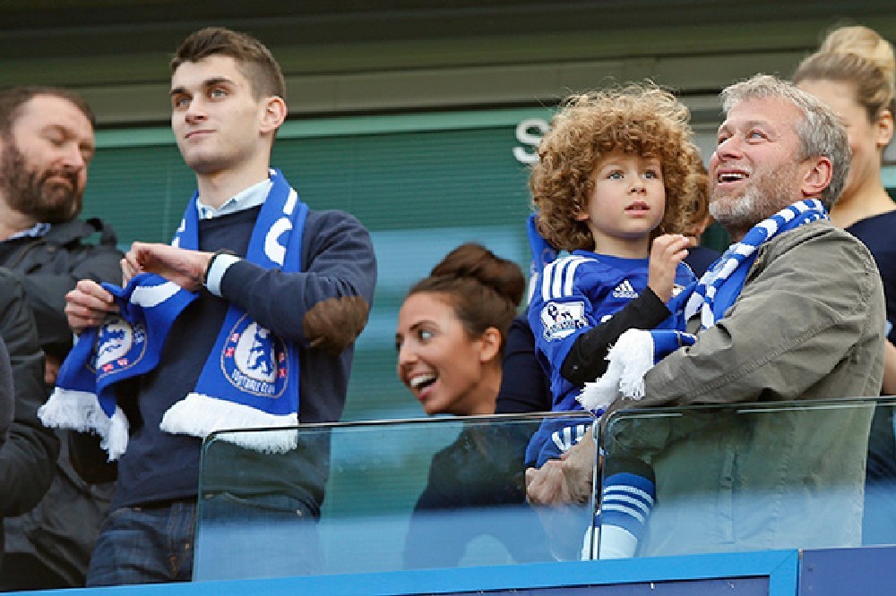 Роман АБРАМОВИЧ с сыновьями Аароном (на руках) и Аркадием.