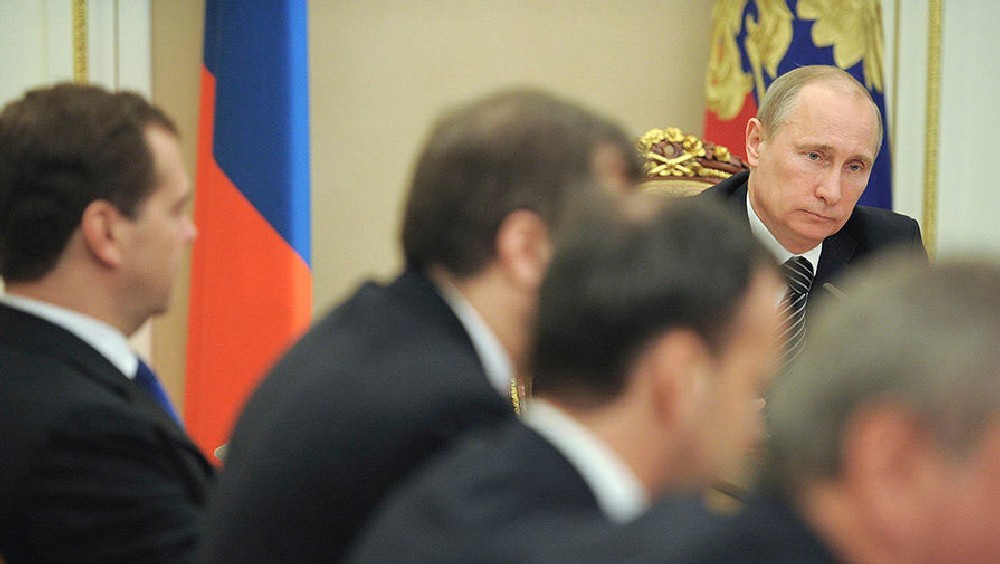 Владимир ПУТИН в России - один за всех.