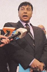 “Он всегда приезжает нас хоронить”