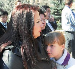 Бастыки, вам пикет!