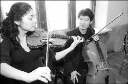 Болат и Ботагоз ТЫНЫБЕКОВЫ: Патриотизм рождается в Лондоне