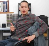 Чувак спешит на помощь