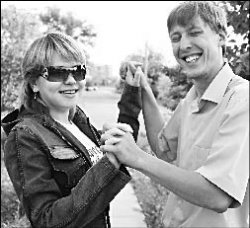 Только раз живем…