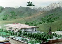 Город строят "динозавры" 