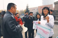 Партия, ответь за вождя!