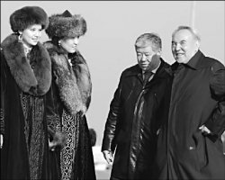 Президент - журналистам: А вы что здесь делаете?