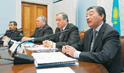 Надхвалились над собой