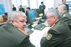 Министр обороны Даниал АХМЕТОВ - генералам: Не можешь - научим, не хочешь - заставим