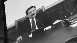 Приказано резать