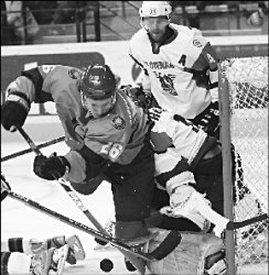 Вадим КРАСНОСЛОБОДЦЕВ, нападающий сборной Казахстана: В ближайший год из “Барыса” не уйду!