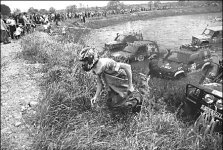 Из болота тащить бегемота