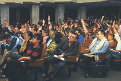 Гуртом в политику