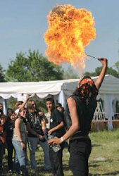 Тяжелый металл над степью летал