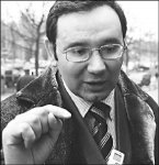 Айнур КУРМАНОВ, лидер общественного объединения “Талмас”: В стране зреет третья сила...