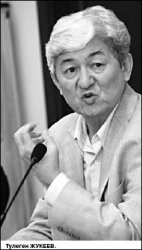 Мух от политики отделять нельзя!