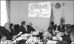 Такой член не нужен, или Партбилет на стол!