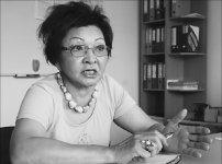 Жемис ТУРМАГАМБЕТОВА, правозащитник: Спецдопуск к госсекретам противоречит Конституции