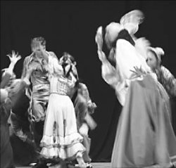 Посветите мэтру!