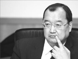 Серик АХАНОВ: Страницу с беглыми банкирами мы уже перевернули