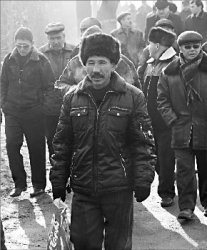 Нам, отдай деньги нам!