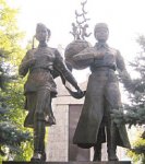 Девчонки в военных шинелях