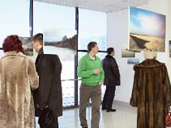 Кризис до выставки доведет