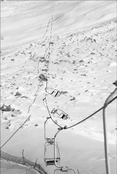 Идут лавины одна за одной