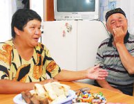 Справа кудри токаря, слева - кузнеца