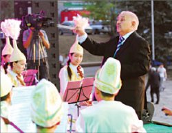 Городу яблок посвящается