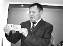 Фальшивят безбожно