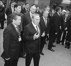 Землю - изъять, дорогу - достроить!