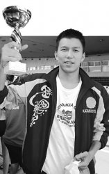 Длина бассейна - 50 гребков