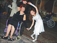 Вальс на колясках