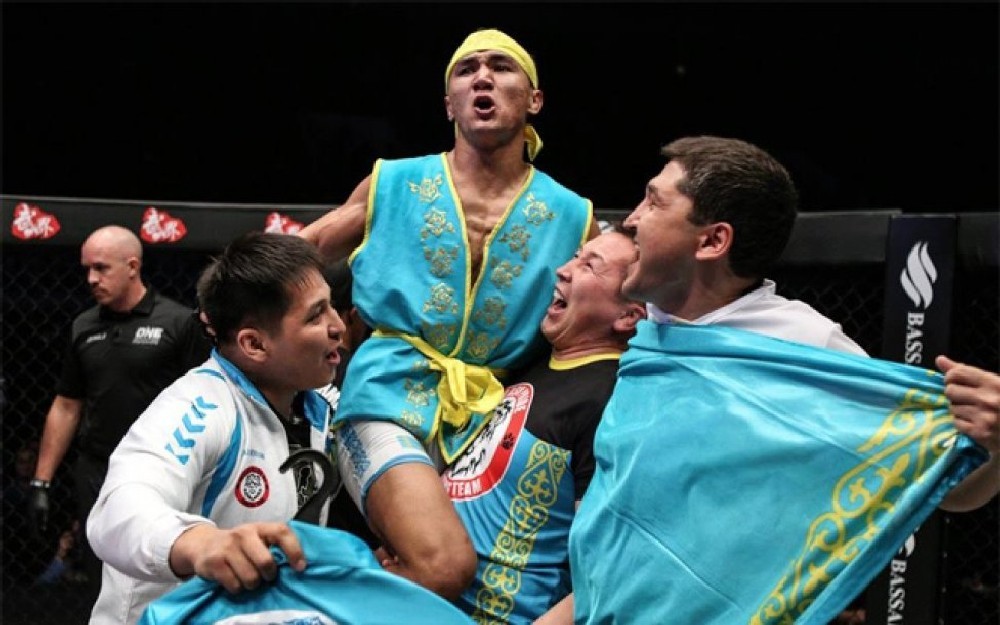 Вот он, счастливый миг победы!