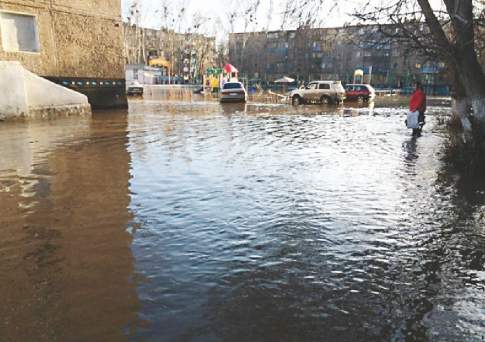 В трех районах Карагандинской области объявлена ЧС природного характера; в Акмолинской продолжается эвакуация людей