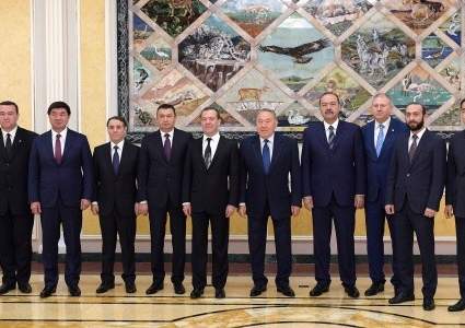 Каждая из стран СНГ не сможет по отдельности заняться развитием 5G - Назарбаев