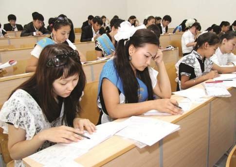 В Казахстане стартовало Единое национальное тестирование